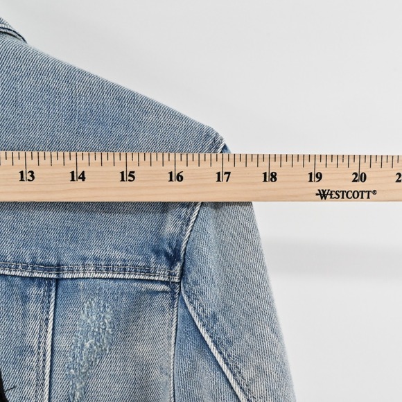 Tractr Womens Jean Jacket Size XL Pink Sequin Tongue Button Rolling Blue Stones - Picture 5 of 13